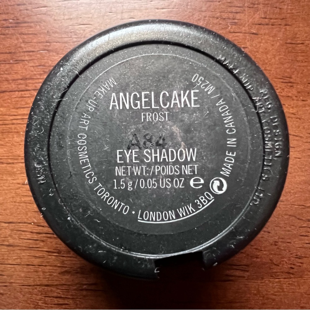 MAC Cosmetics ANGELCAKE Eyeshadow Discontinued Angel Cake - Picture 3 of 5